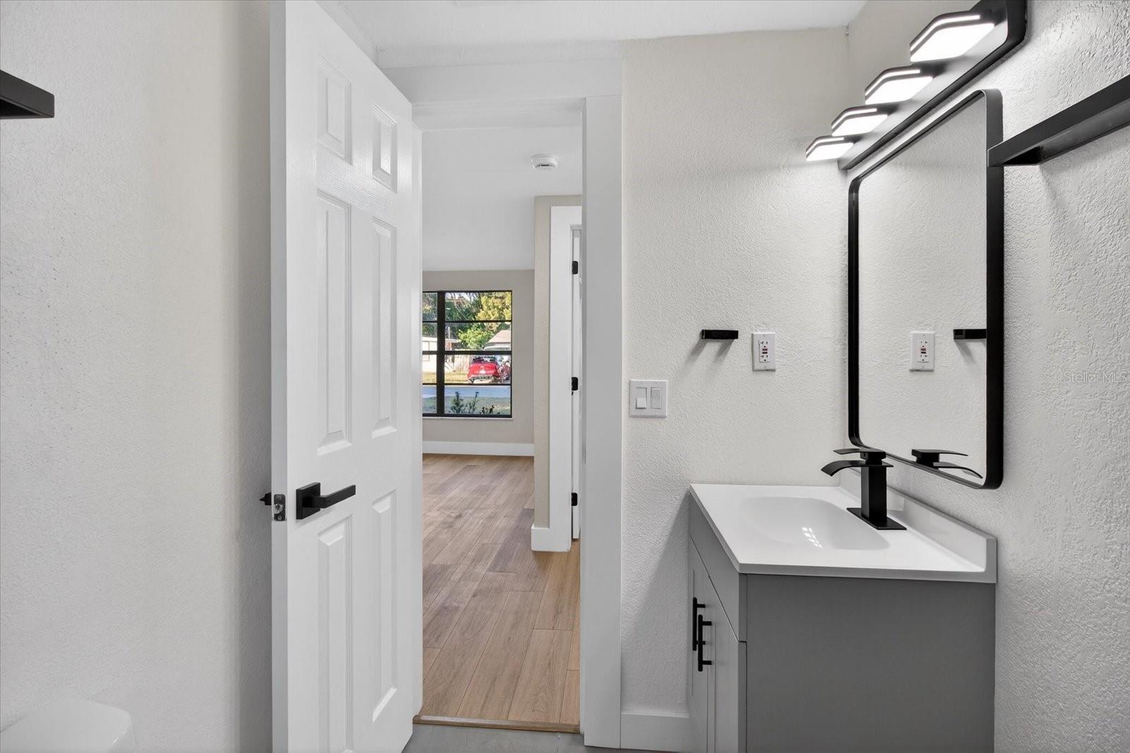 Image 19 of 43 For 5612 Mallow Street