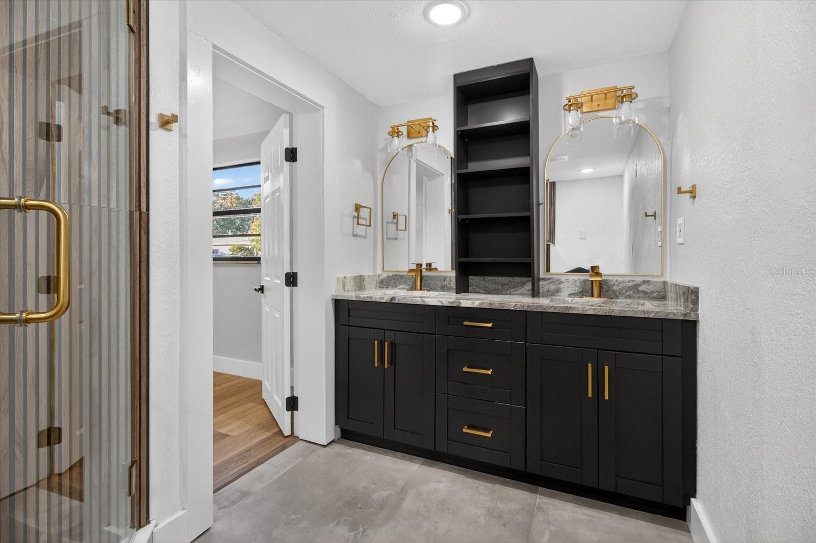 Image 24 of 43 For 5612 Mallow Street