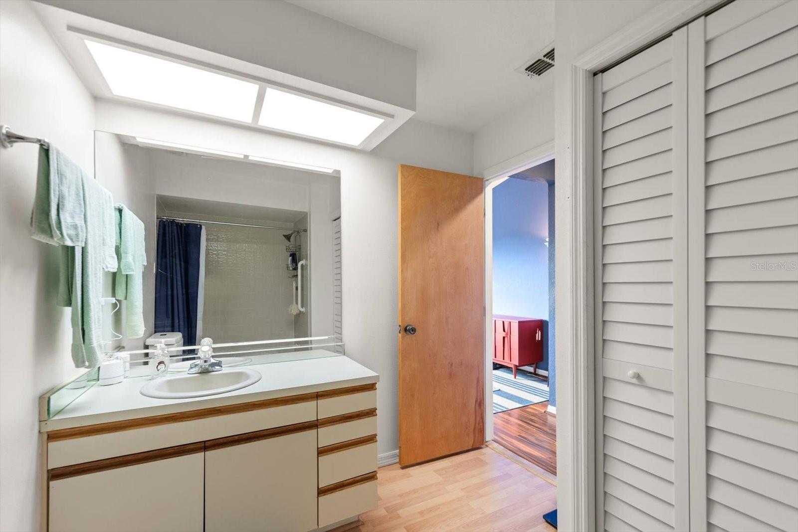 Image 23 of 40 For 9434 Tara Cay Court 25