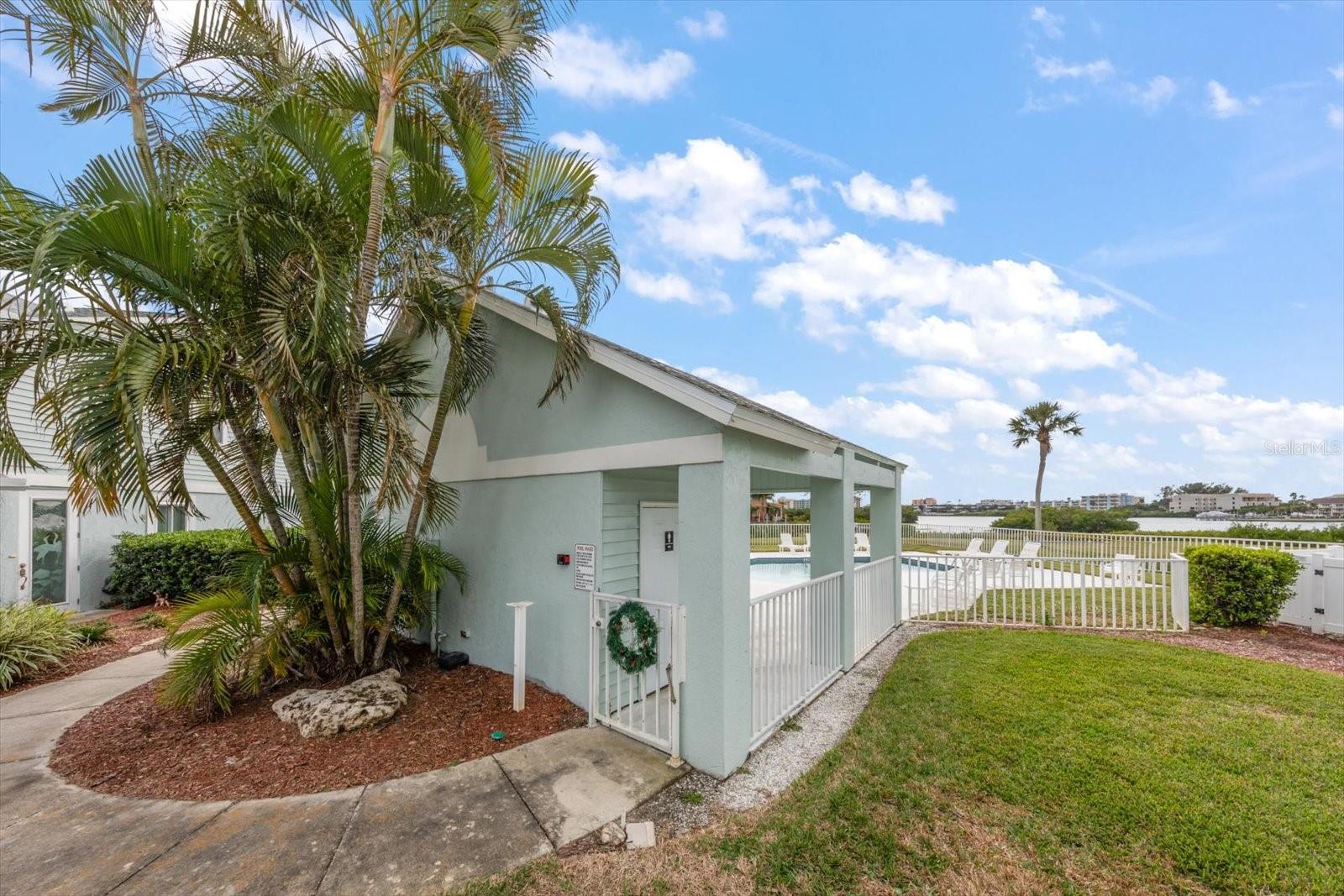 Image 27 of 40 For 9434 Tara Cay Court 25