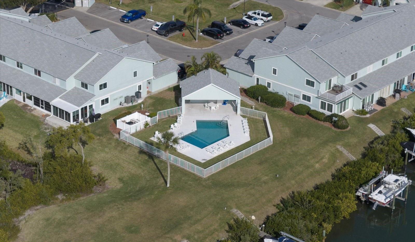 Image 30 of 40 For 9434 Tara Cay Court 25