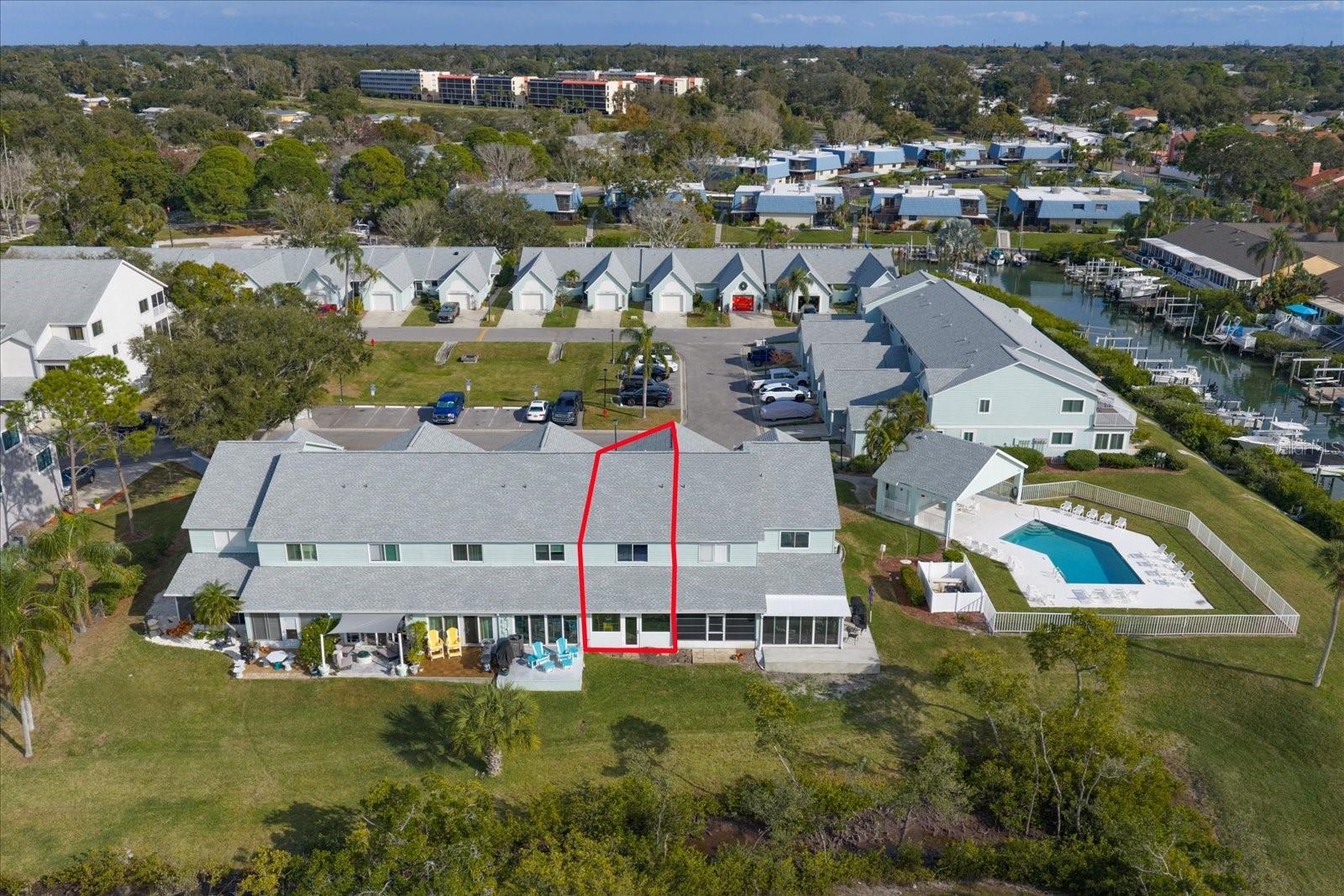 Image 7 of 40 For 9434 Tara Cay Court 25