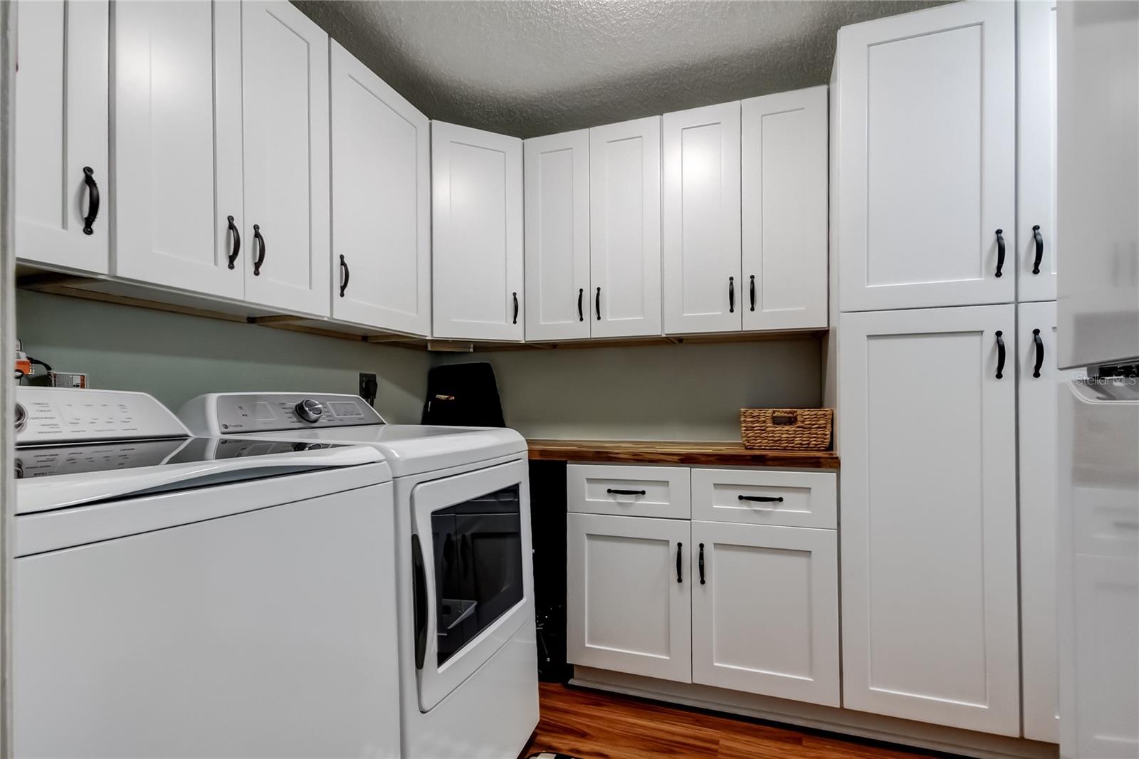 Image 38 of 61 For 8198 Terrace Garden Drive N 209