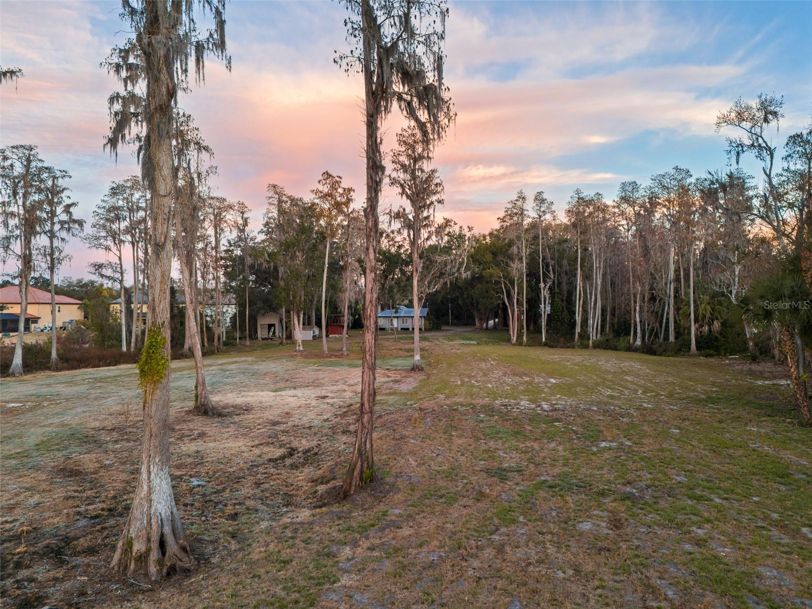 Image 15 of 37 For 16429 Indian Mound Road