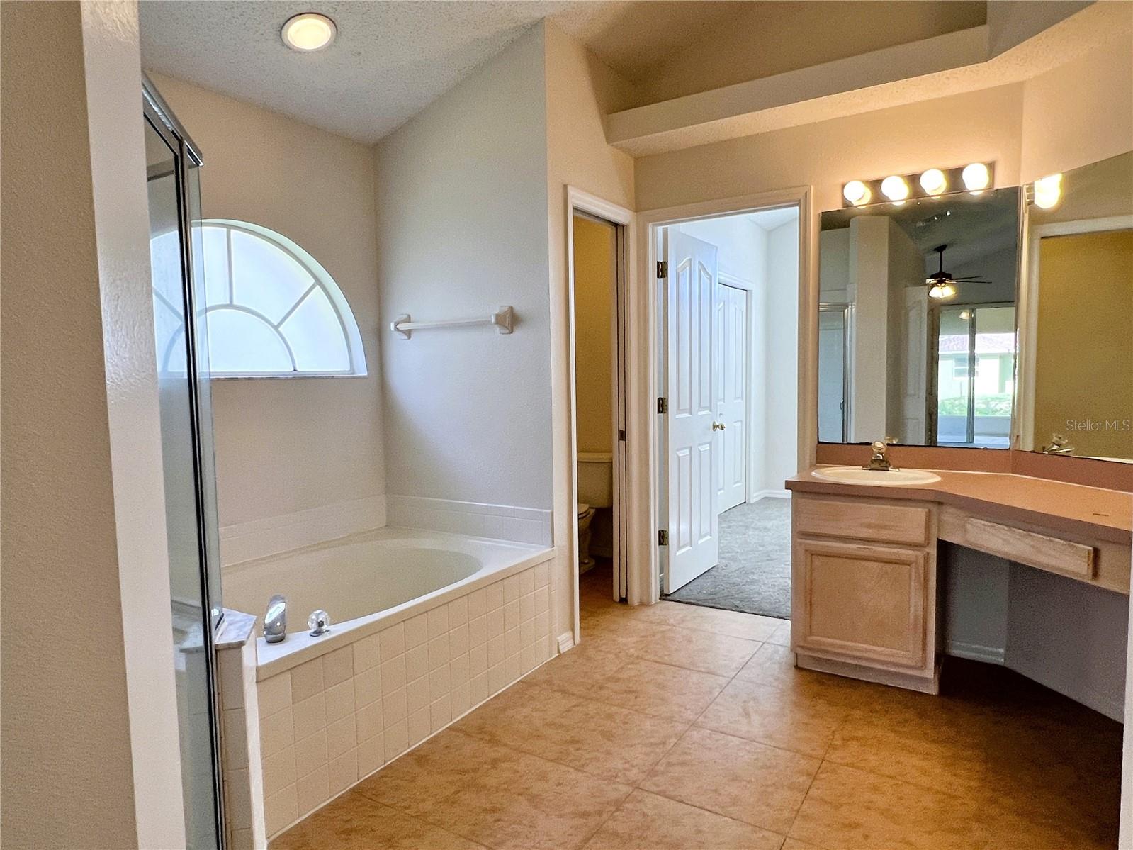 Image 18 of 36 For 9007 Westbay Boulevard