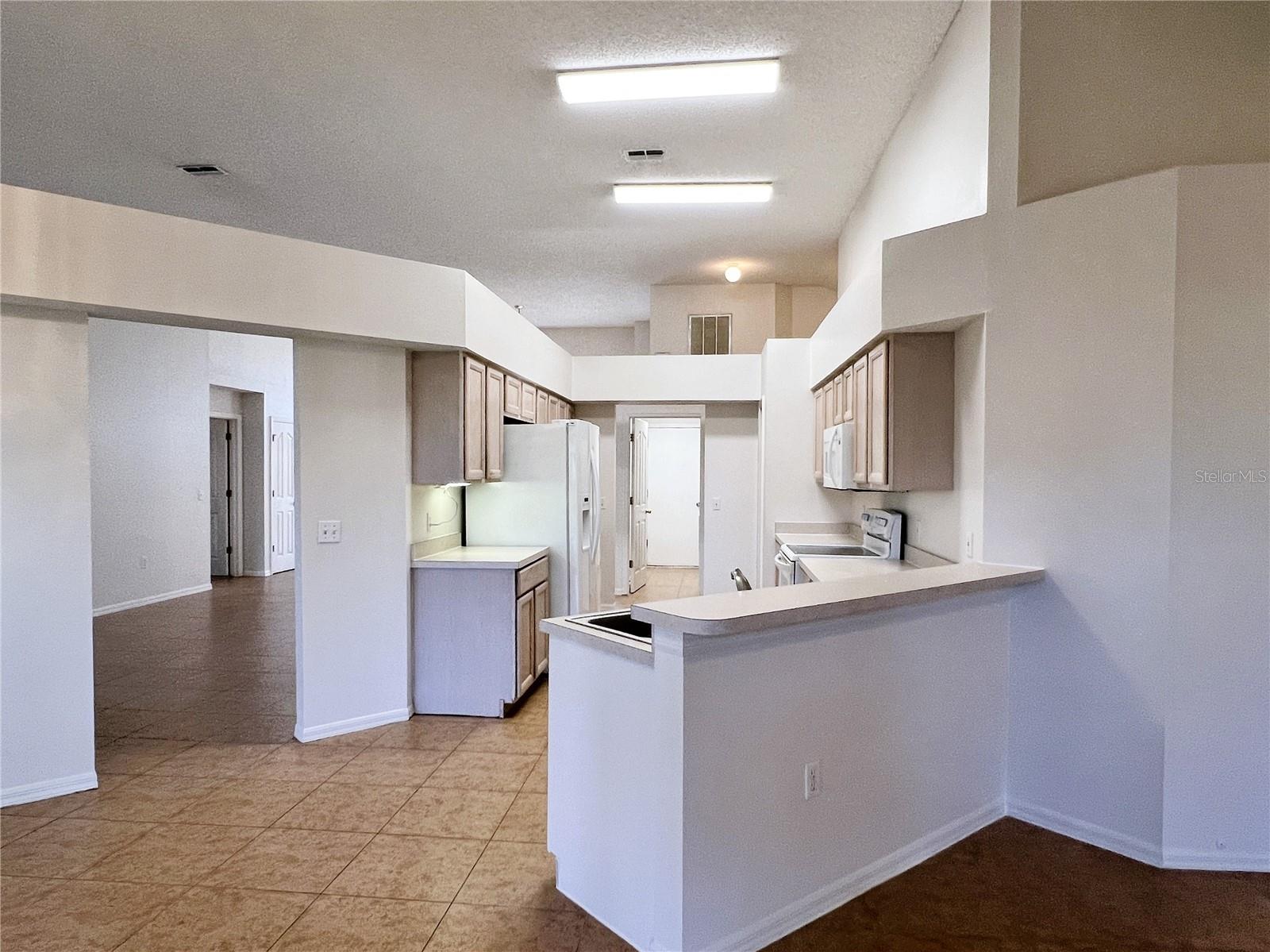 Image 7 of 36 For 9007 Westbay Boulevard