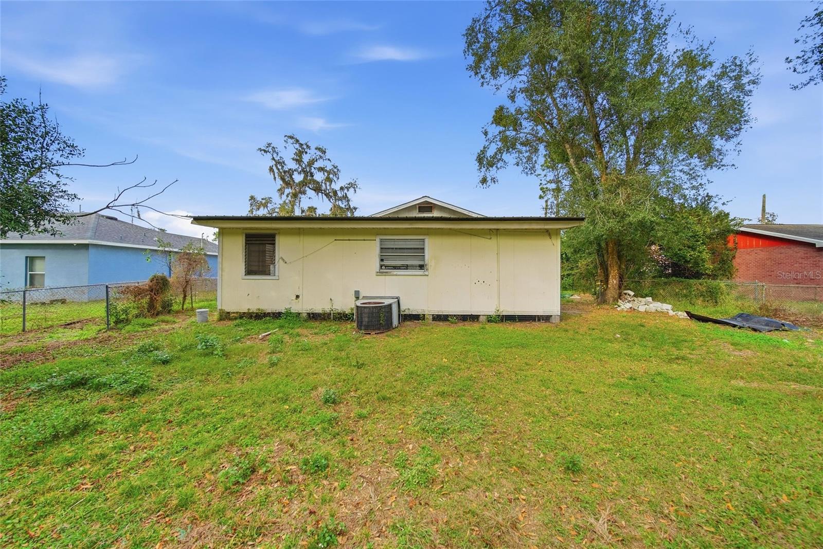 Image 21 of 23 For 37236 Poinsettia Avenue