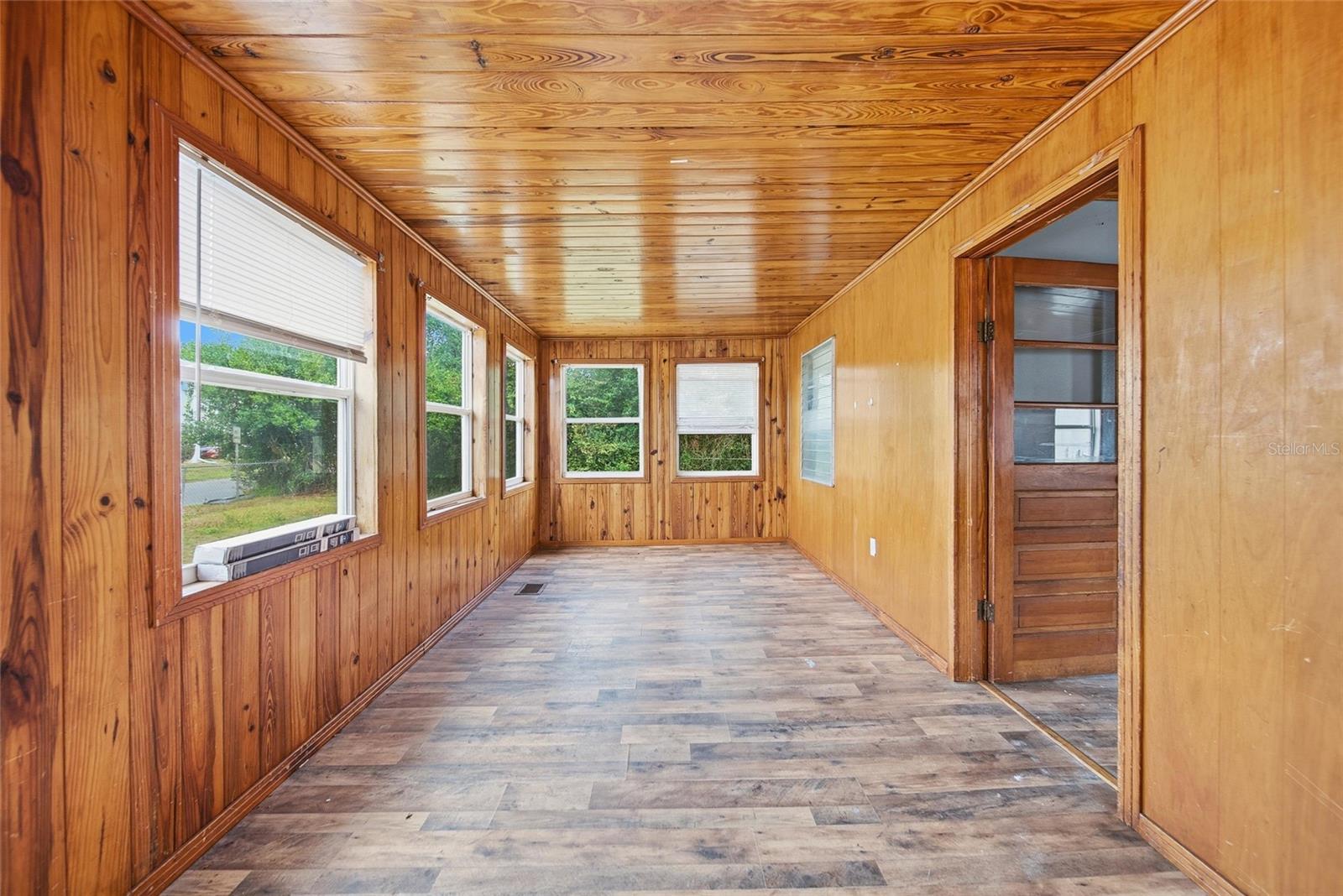 Image 5 of 23 For 37236 Poinsettia Avenue