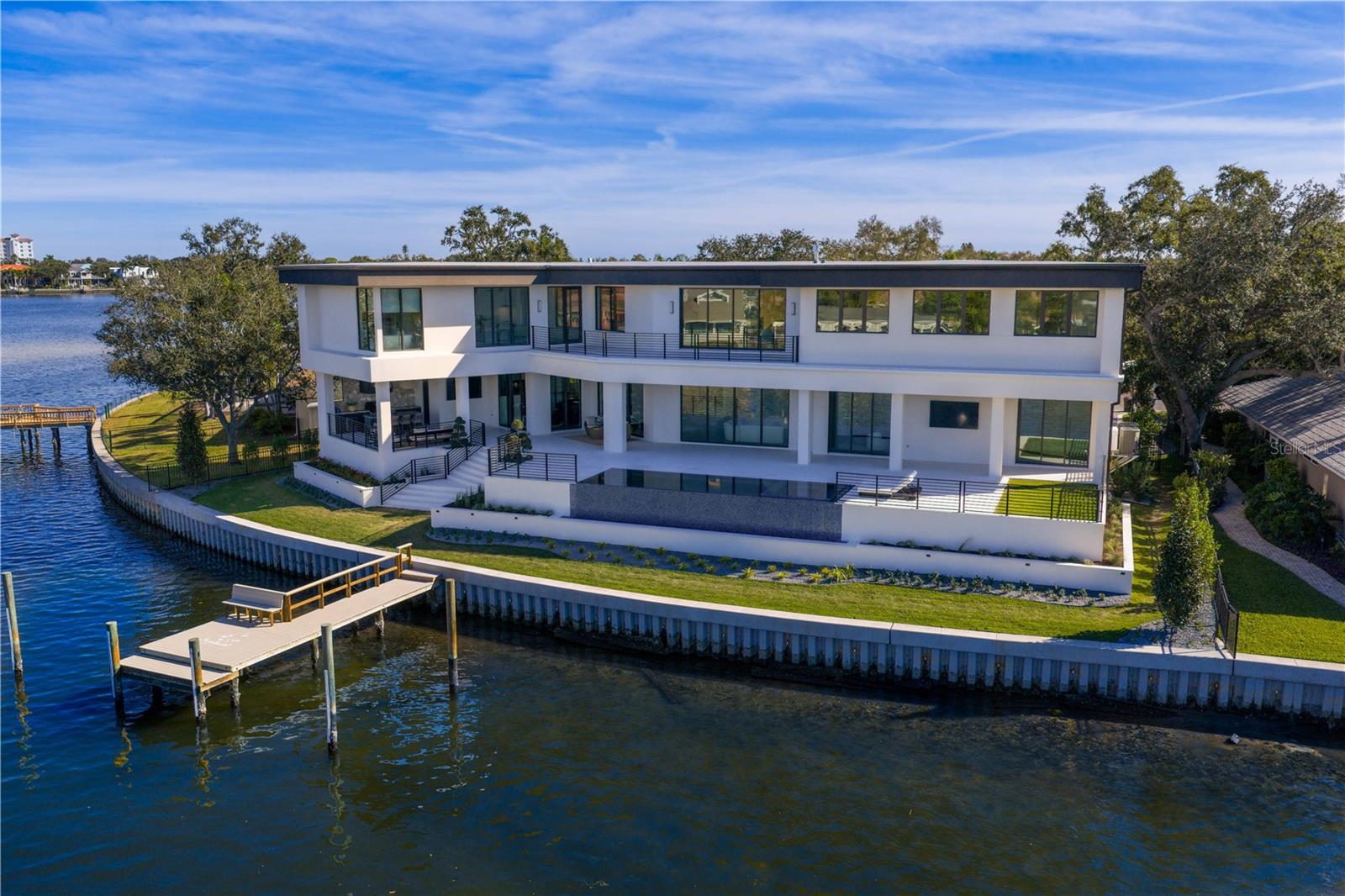 Image 5 of 44 For 1075 31st Terrace Ne