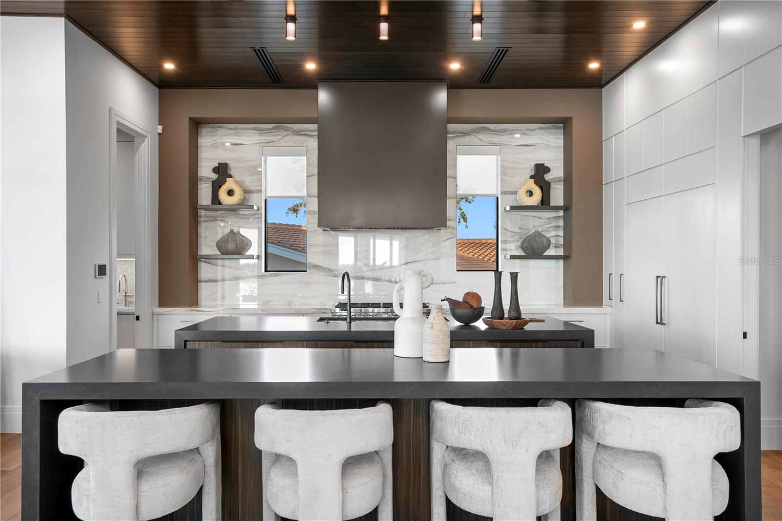 Image 9 of 44 For 1075 31st Terrace Ne