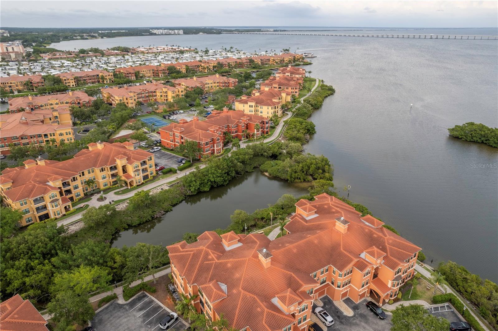 Image 22 of 23 For 2739 Via Capri  1011