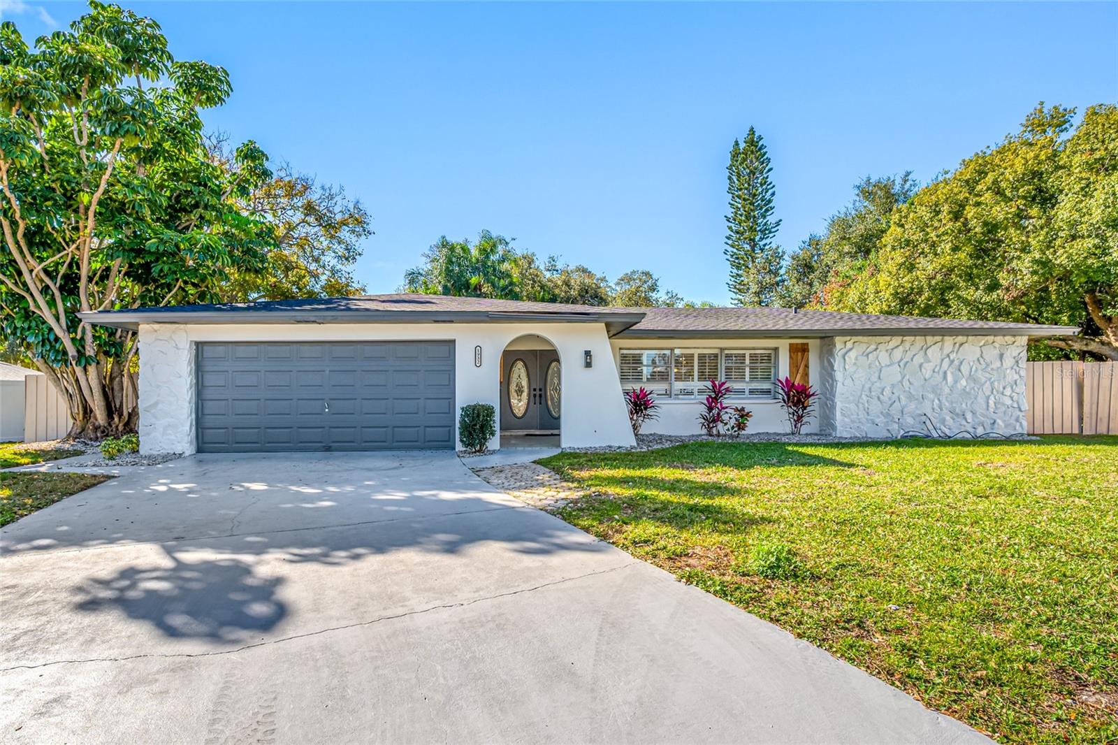 Details for 1932 Oro Court, CLEARWATER, FL 33764