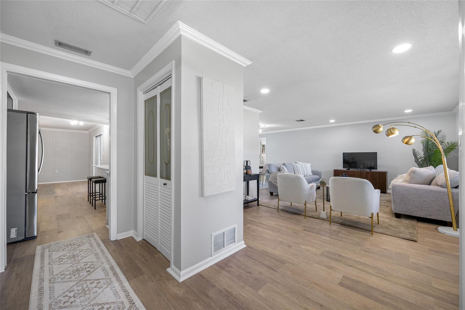 Image 15 of 64 For 1932 Oro Court