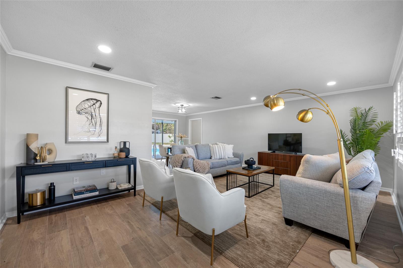 Image 16 of 64 For 1932 Oro Court