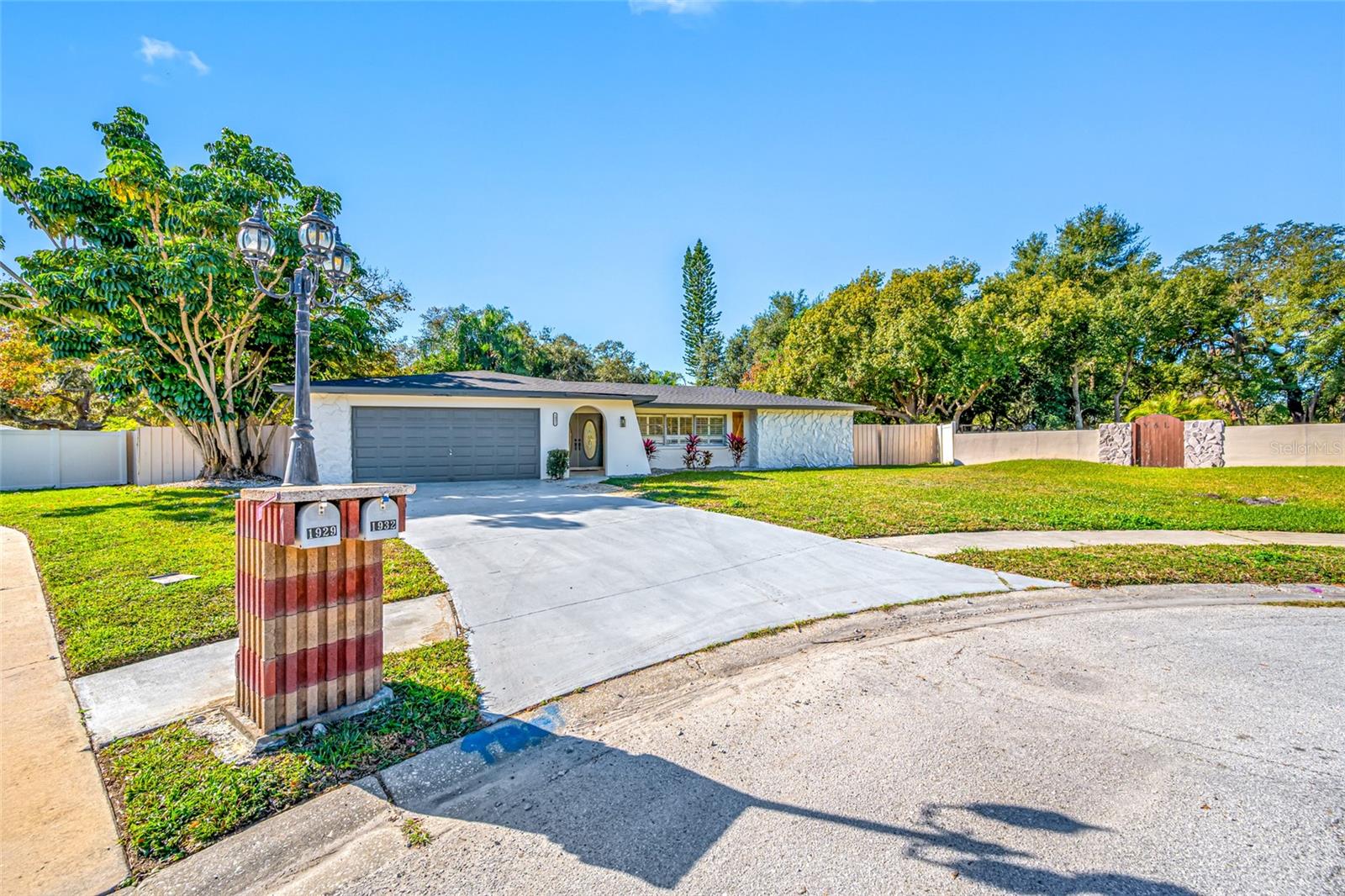 Image 3 of 64 For 1932 Oro Court