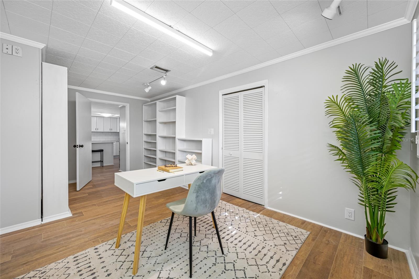 Image 41 of 64 For 1932 Oro Court