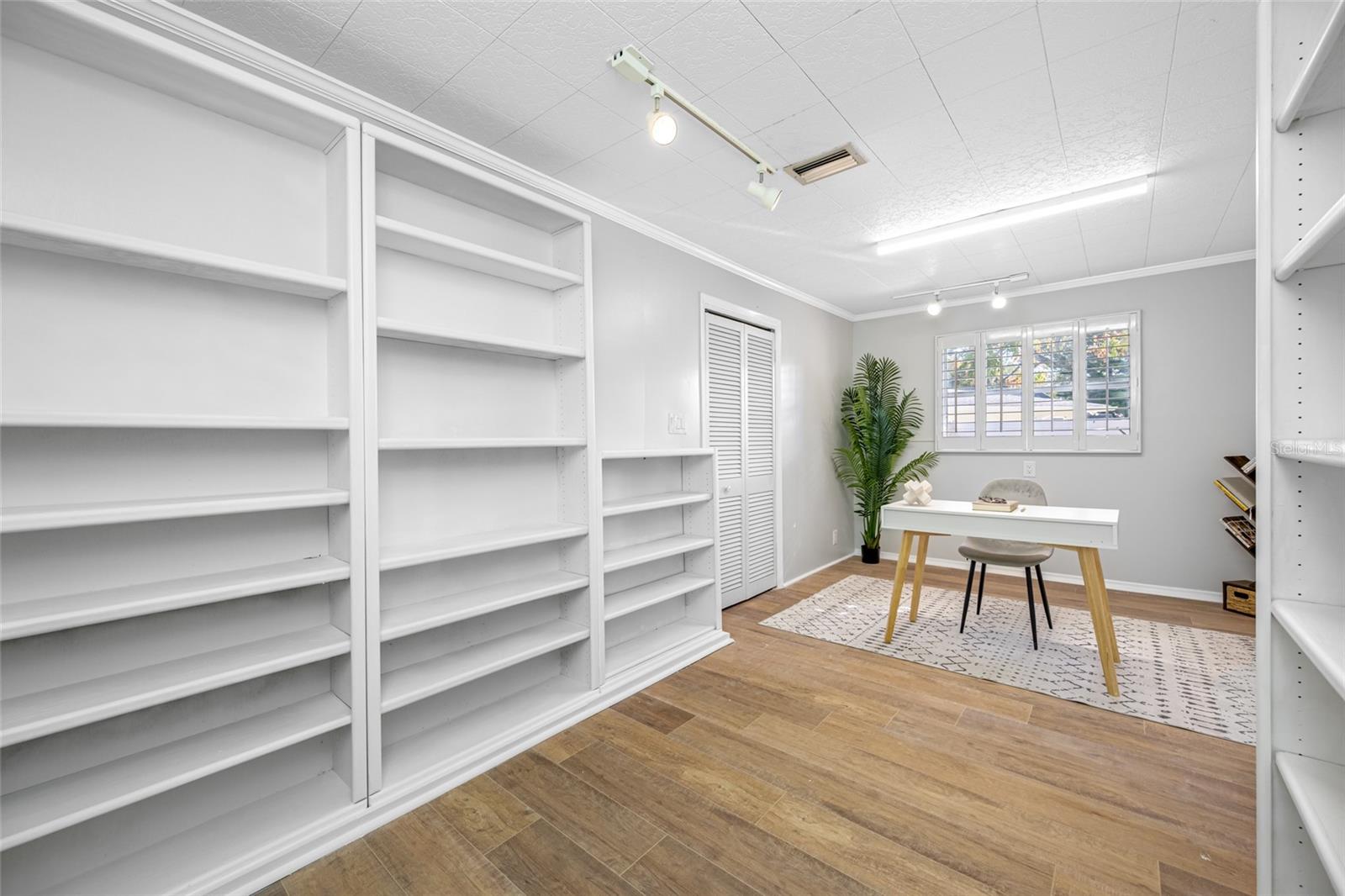 Image 43 of 64 For 1932 Oro Court