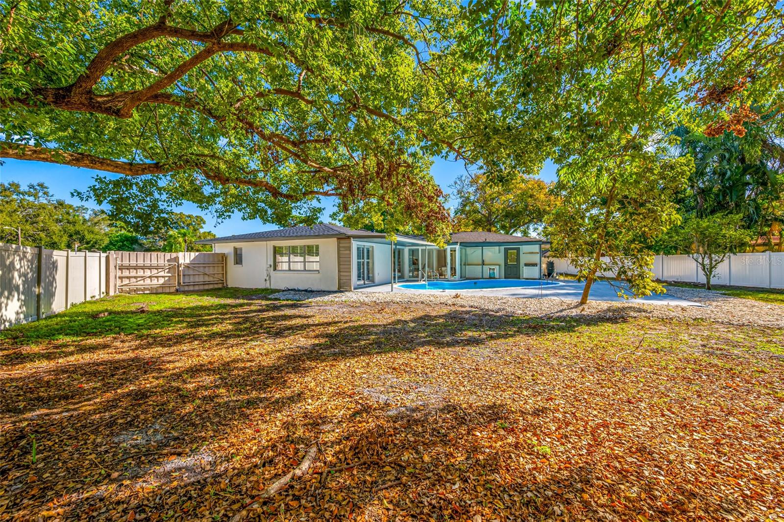 Image 5 of 64 For 1932 Oro Court