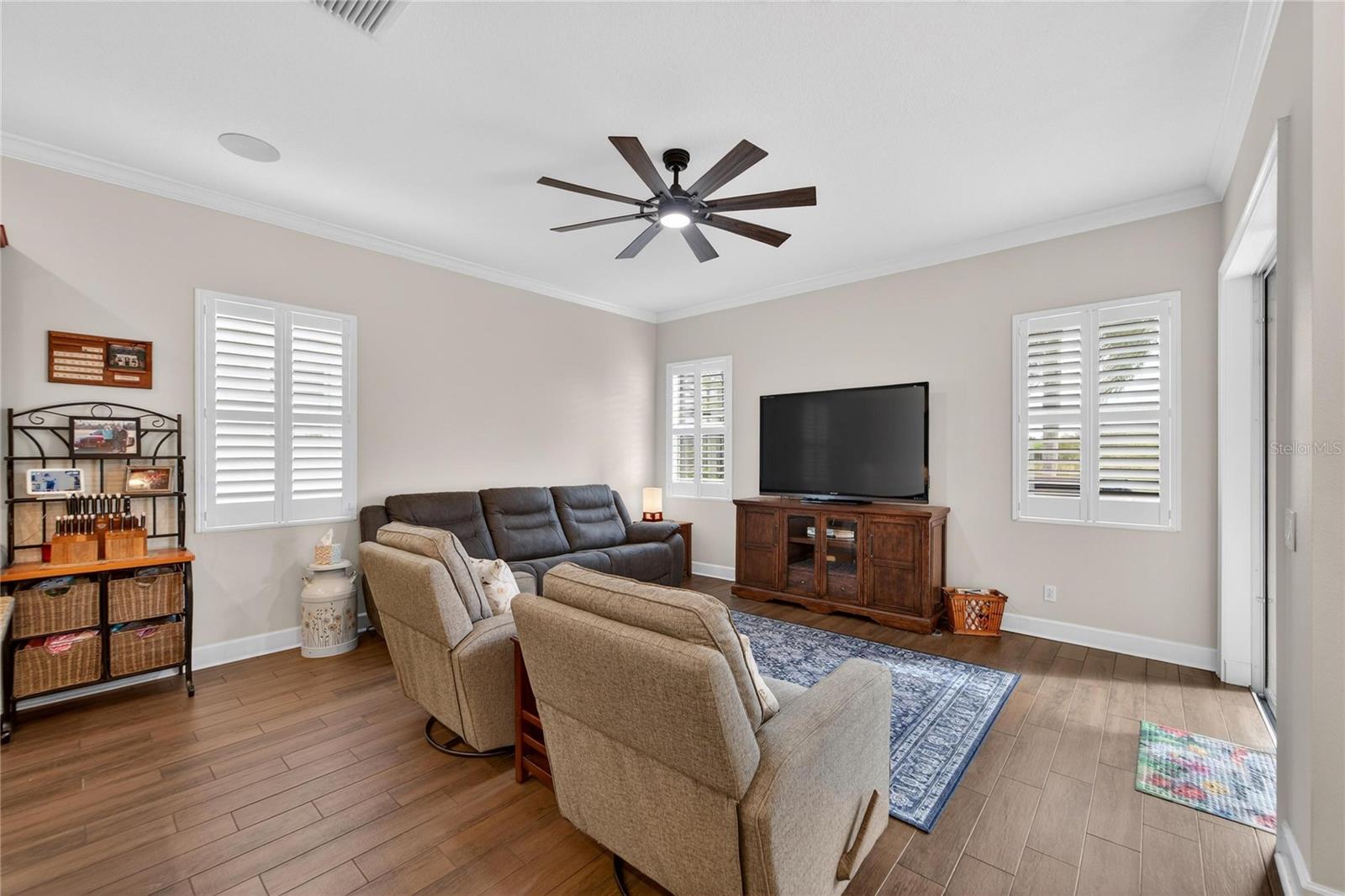 Image 20 of 96 For 1613 Emerald Dunes Drive