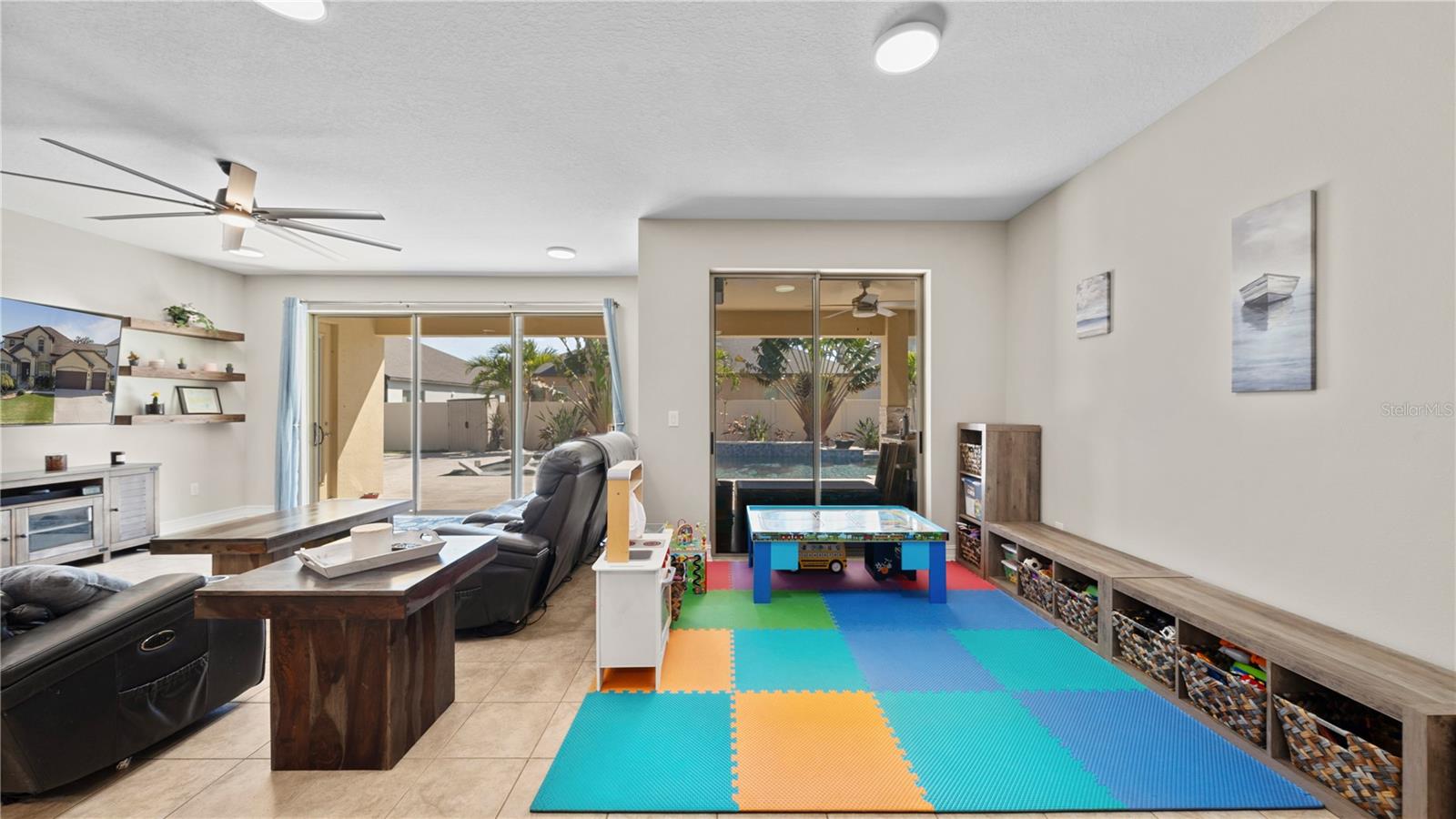 Image 17 of 60 For 13085 Utopia Loop