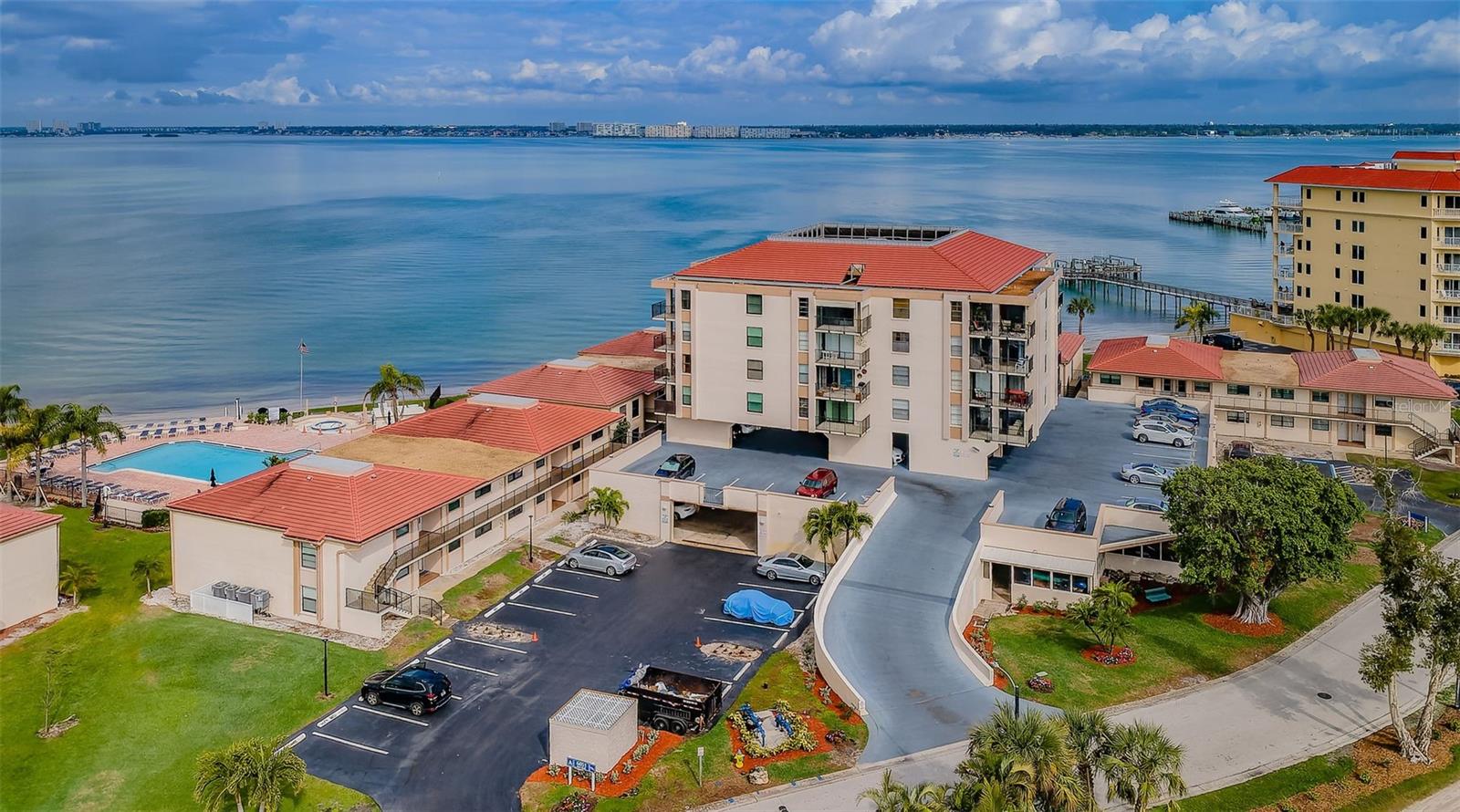 Image 47 of 65 For 6051 Sun Boulevard 103