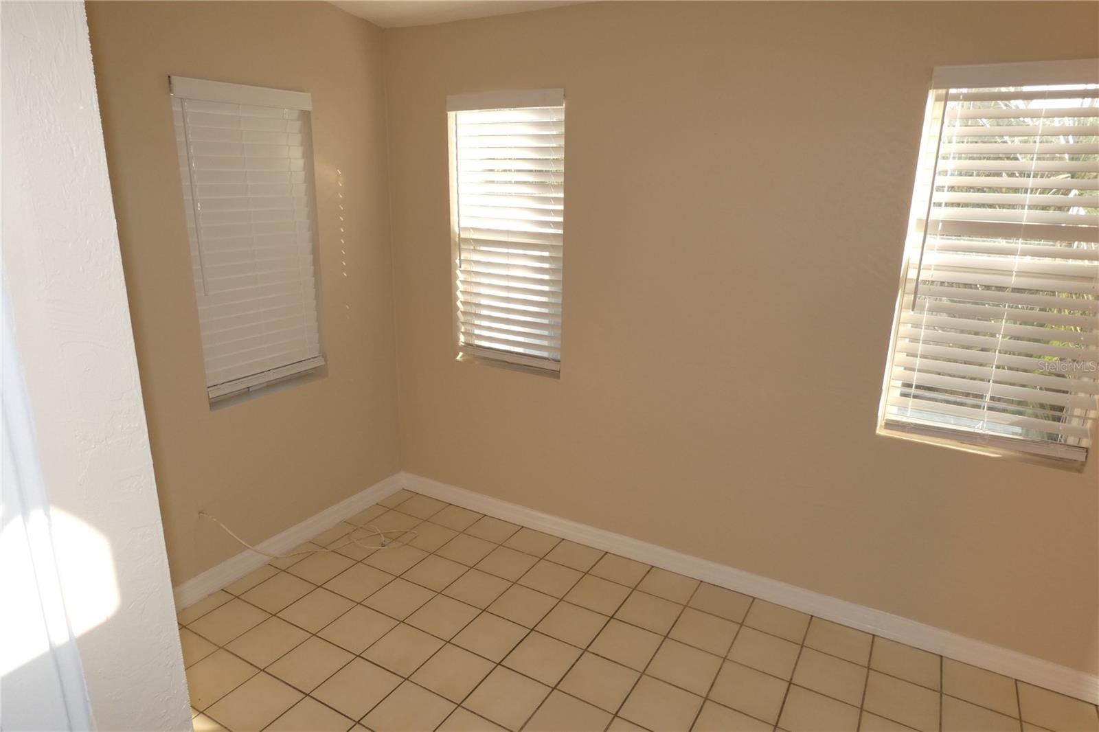 Image 10 of 16 For 210 43rd Avenue N