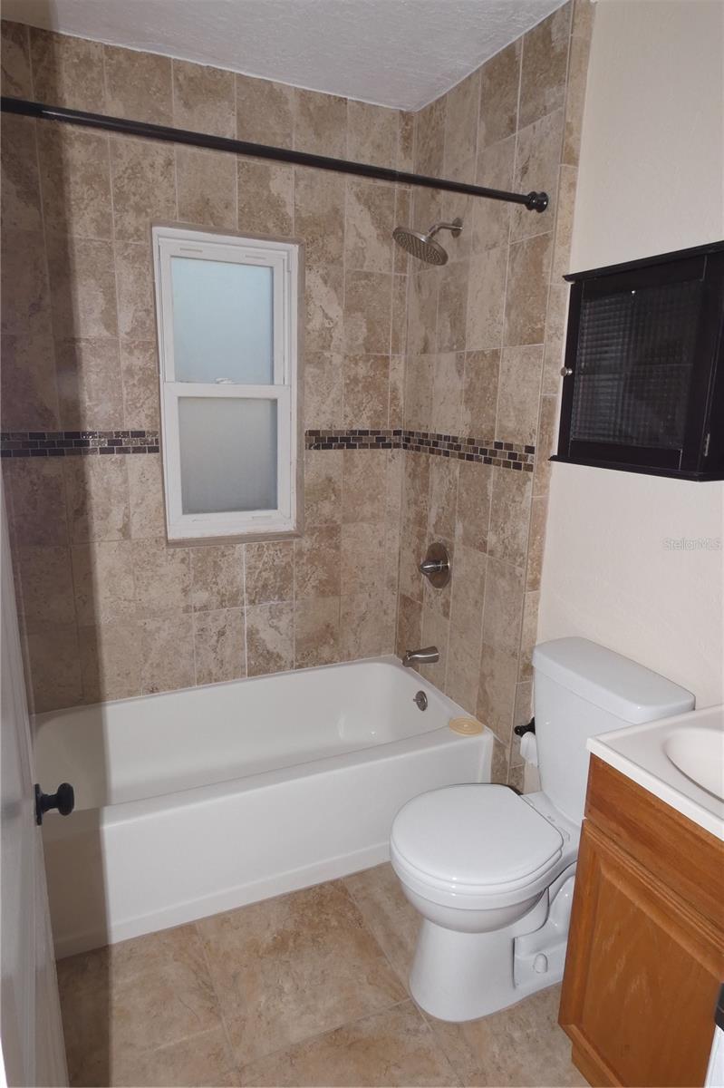 Image 12 of 16 For 210 43rd Avenue N