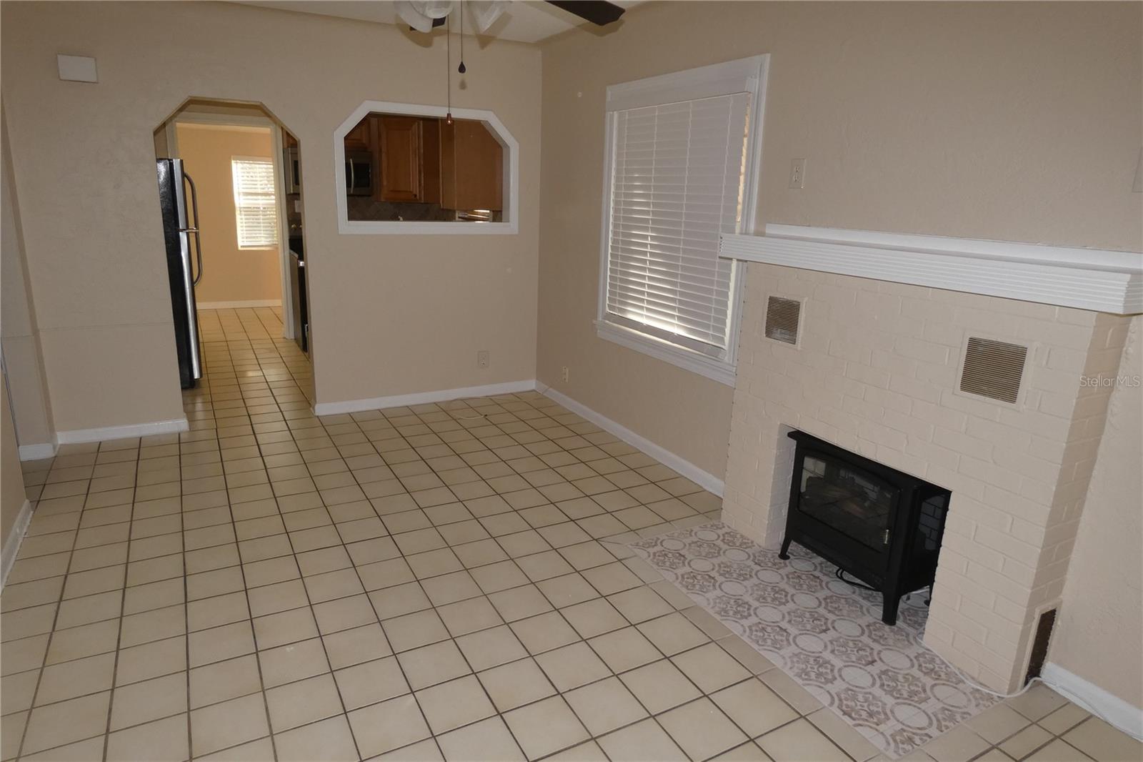 Image 5 of 16 For 210 43rd Avenue N