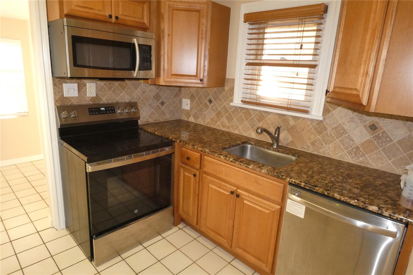 Image 8 of 16 For 210 43rd Avenue N