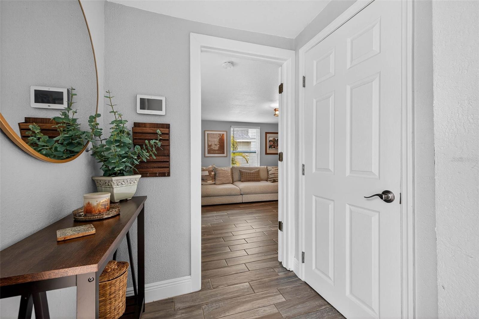 Image 7 of 33 For 718 26th Avenue N