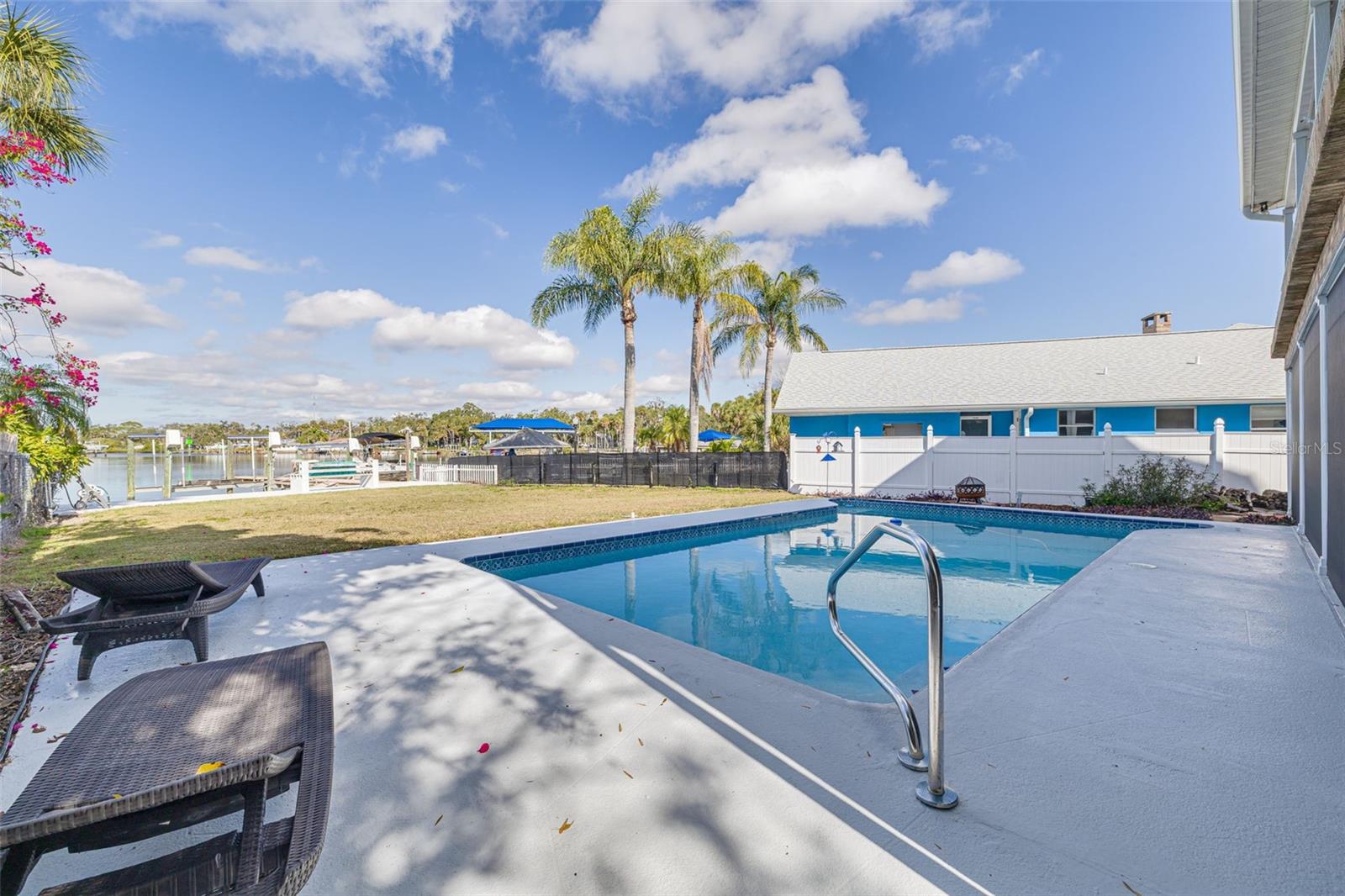 Image 19 of 61 For 5531 Manatee Point Drive