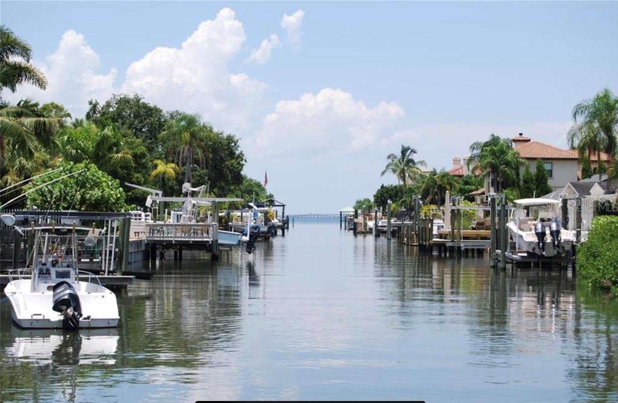 Image 33 of 74 For 4923 San Rafael Street