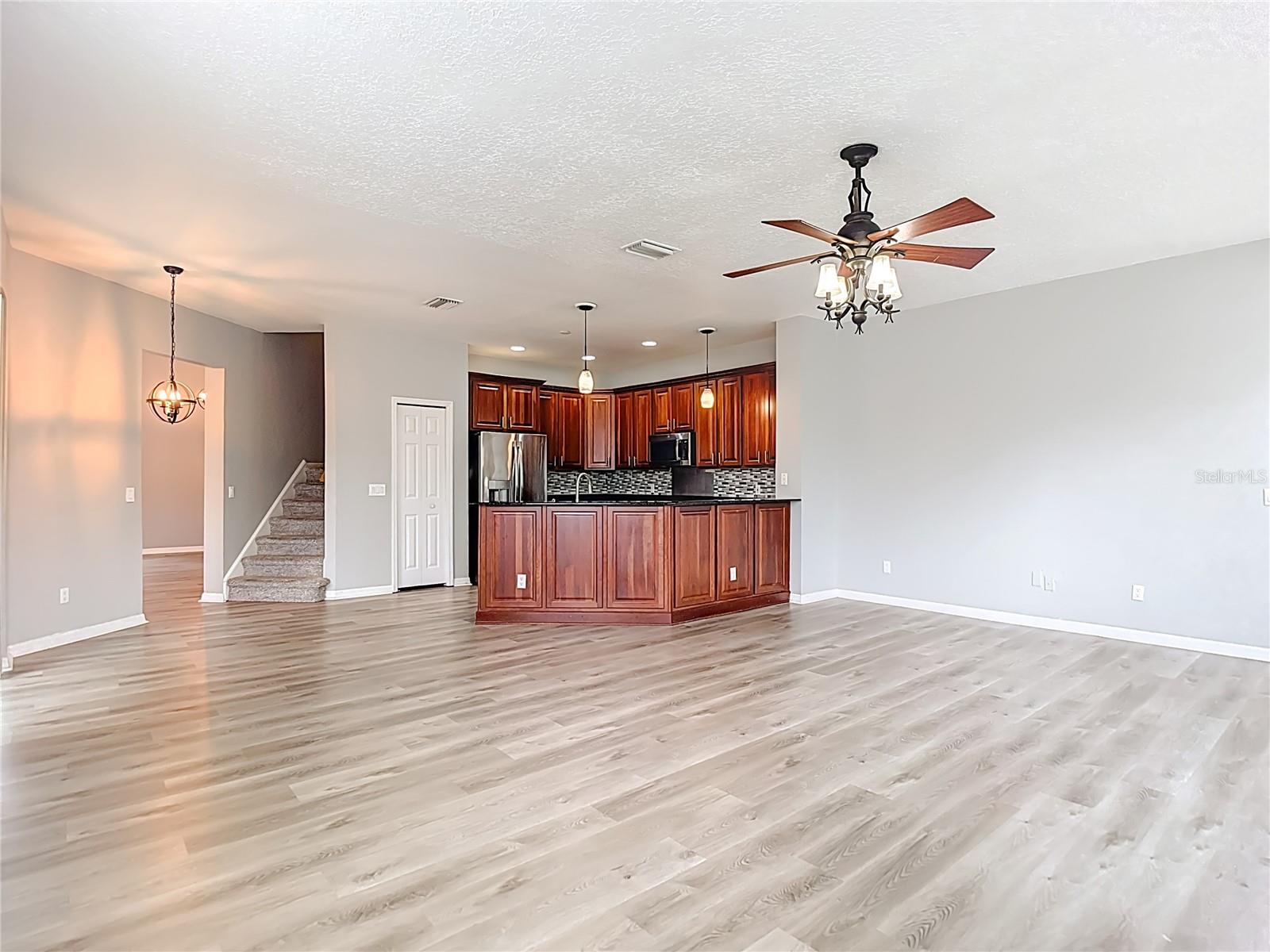 Image 32 of 87 For 8521 Bramwell Way