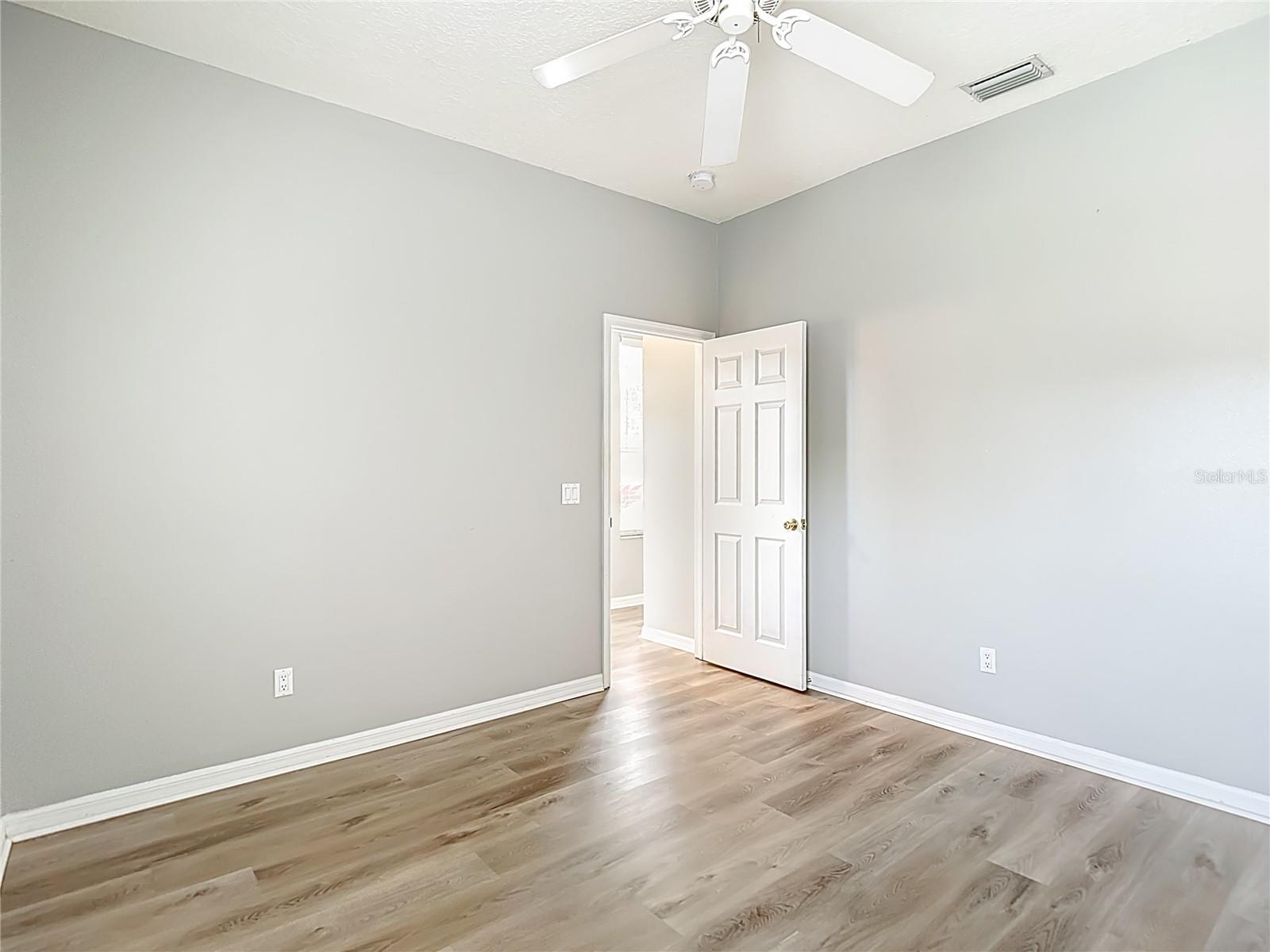 Image 36 of 87 For 8521 Bramwell Way