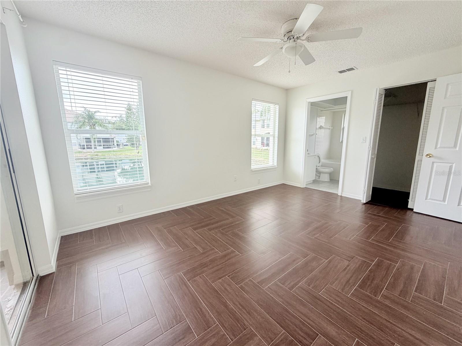 Image 12 of 28 For 20 Emerald Bay Drive