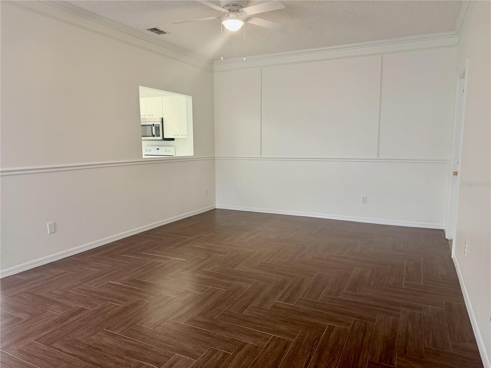 Image 18 of 28 For 20 Emerald Bay Drive