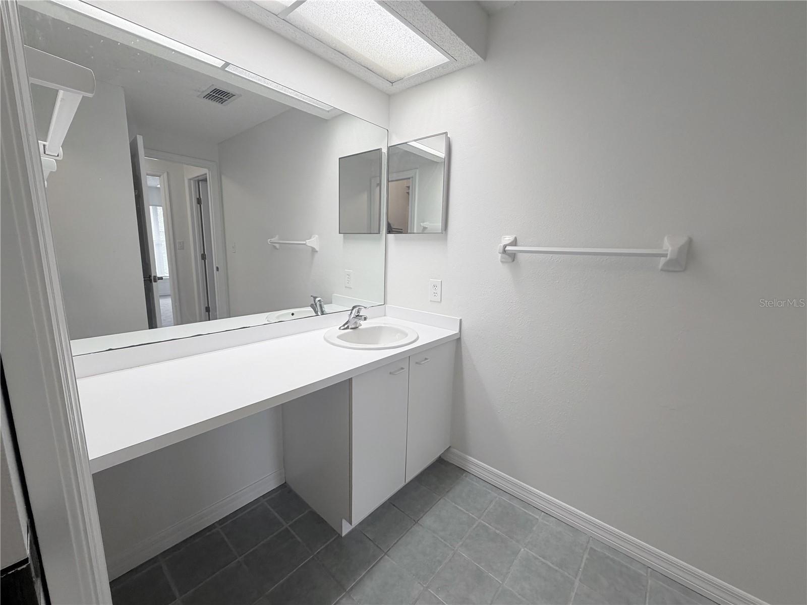 Image 24 of 28 For 20 Emerald Bay Drive