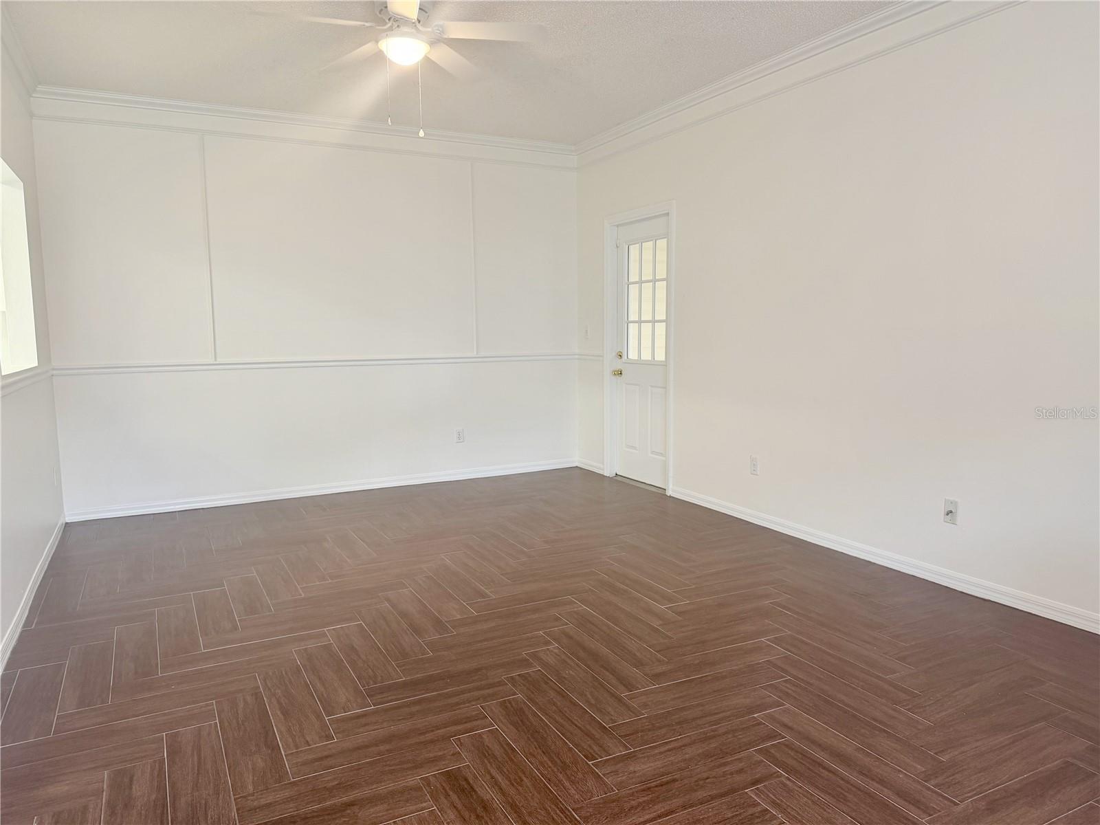 Image 8 of 28 For 20 Emerald Bay Drive