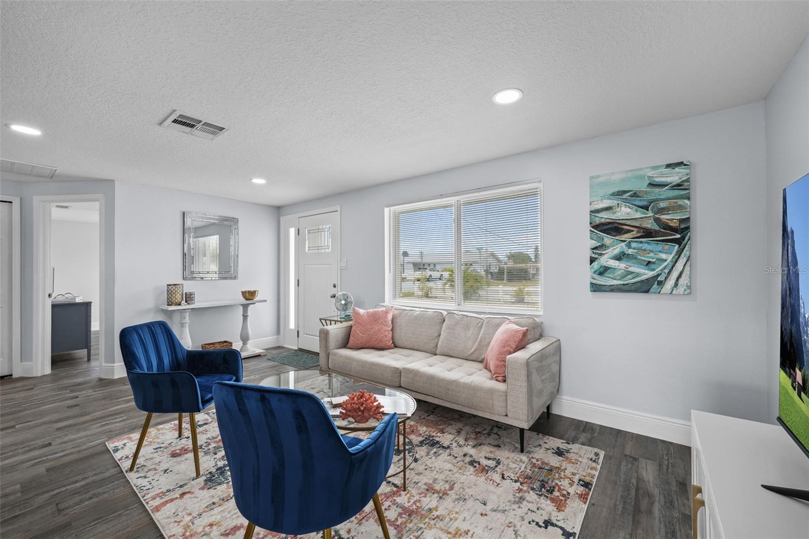 Image 11 of 96 For 13704 Veronica Drive