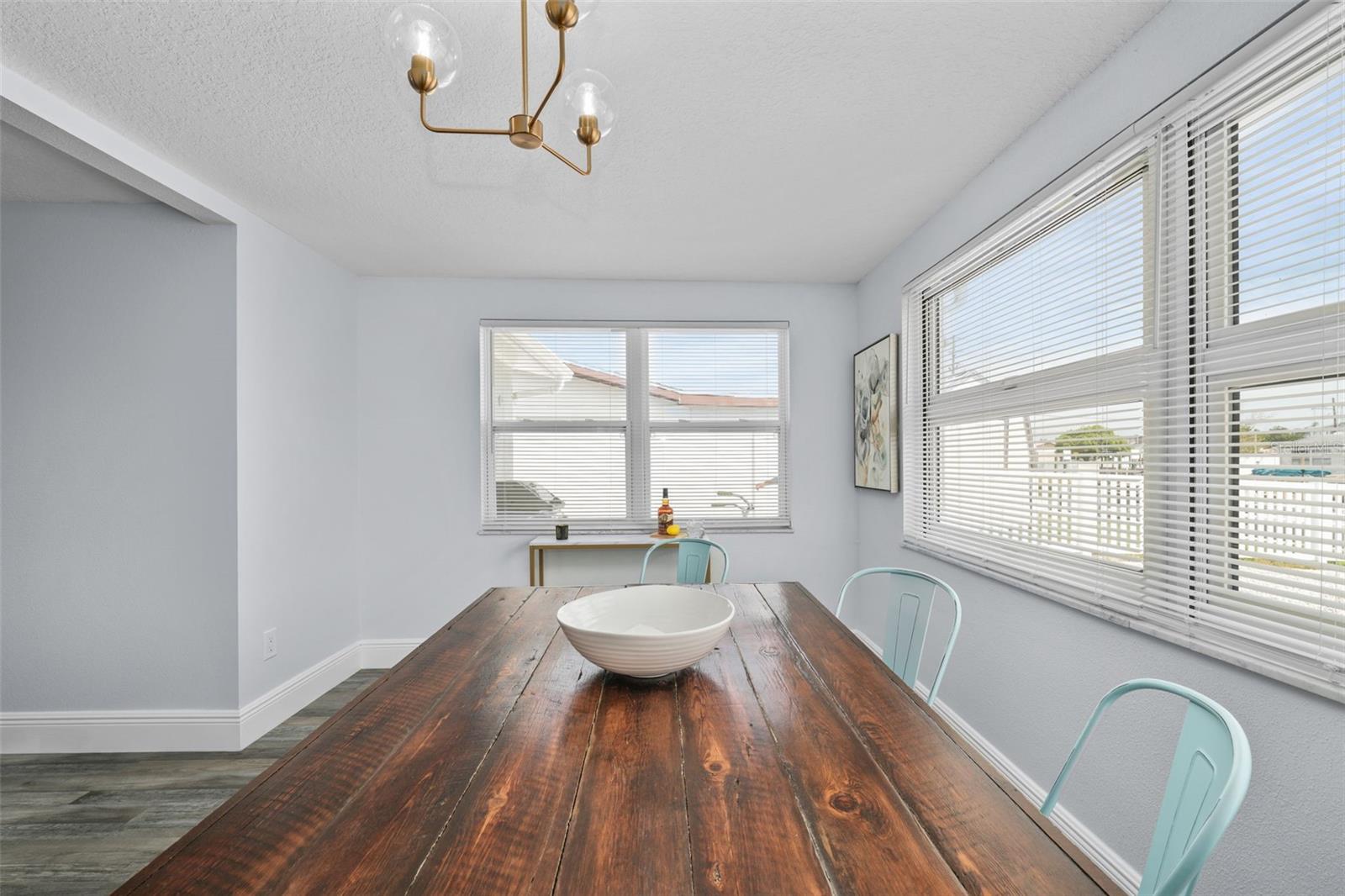 Image 20 of 96 For 13704 Veronica Drive