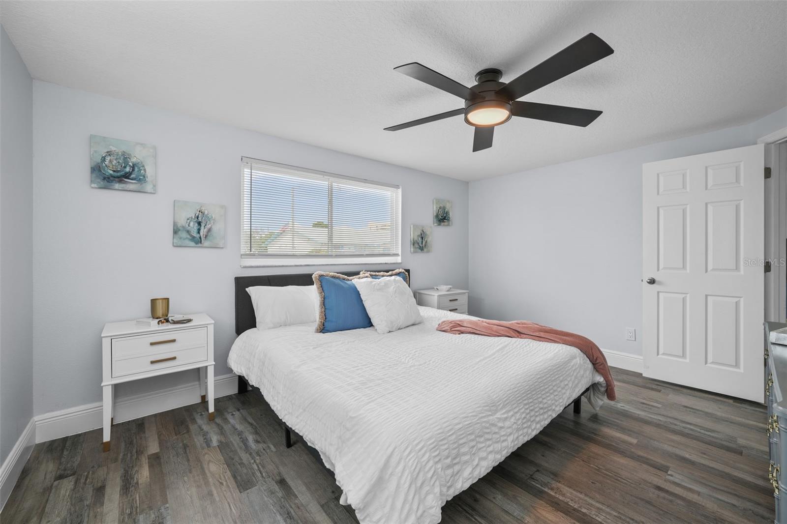 Image 25 of 96 For 13704 Veronica Drive