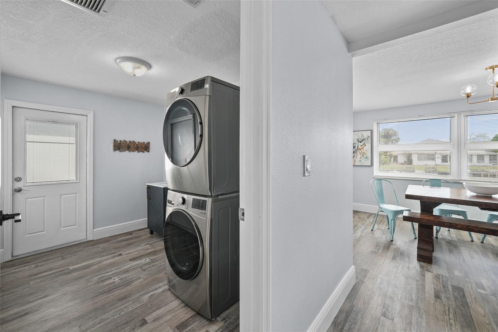 Image 37 of 96 For 13704 Veronica Drive