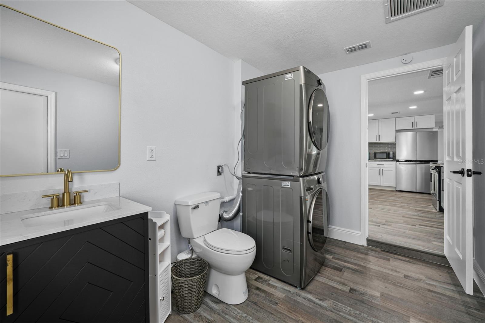 Image 39 of 96 For 13704 Veronica Drive