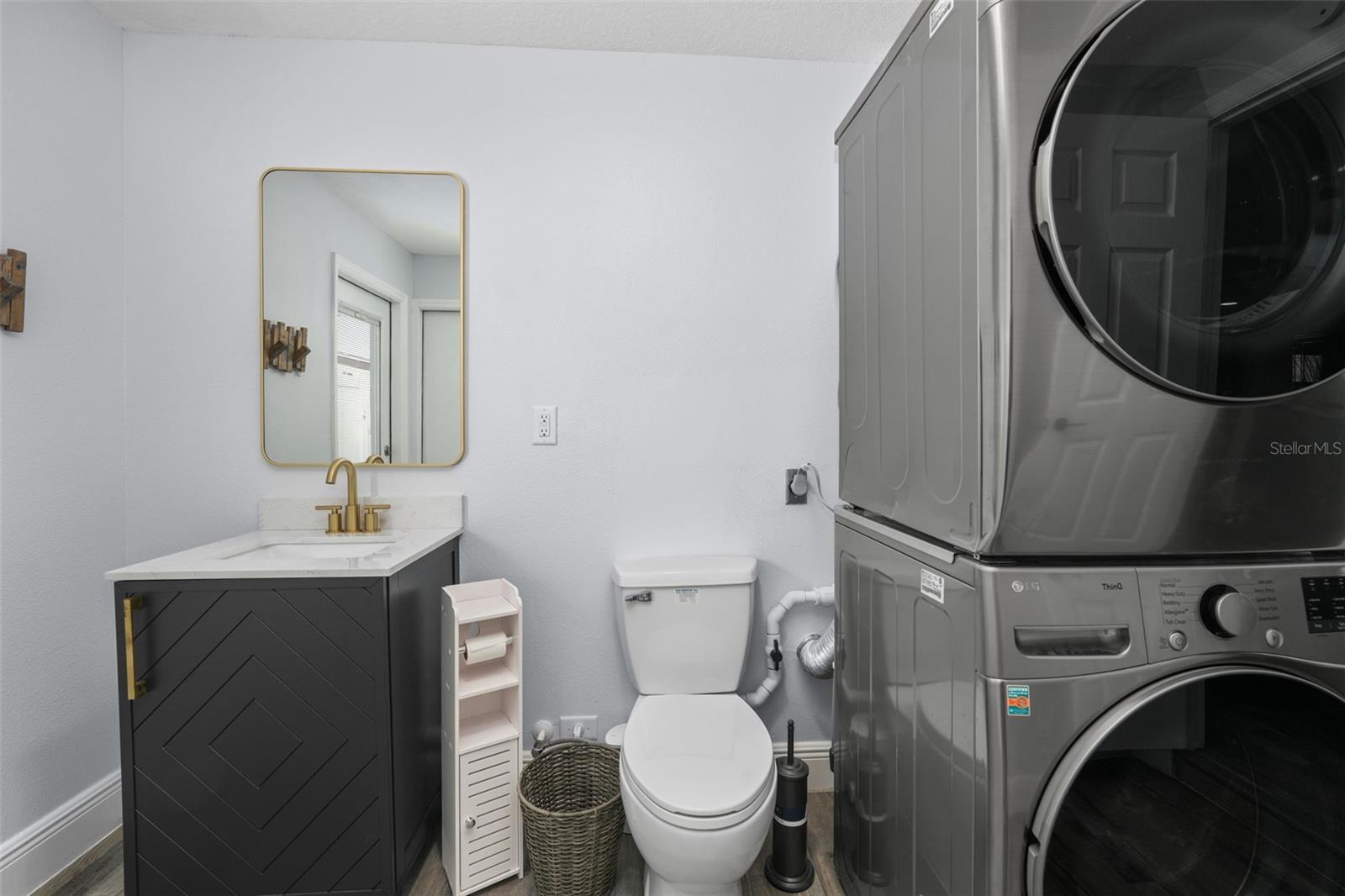 Image 40 of 96 For 13704 Veronica Drive