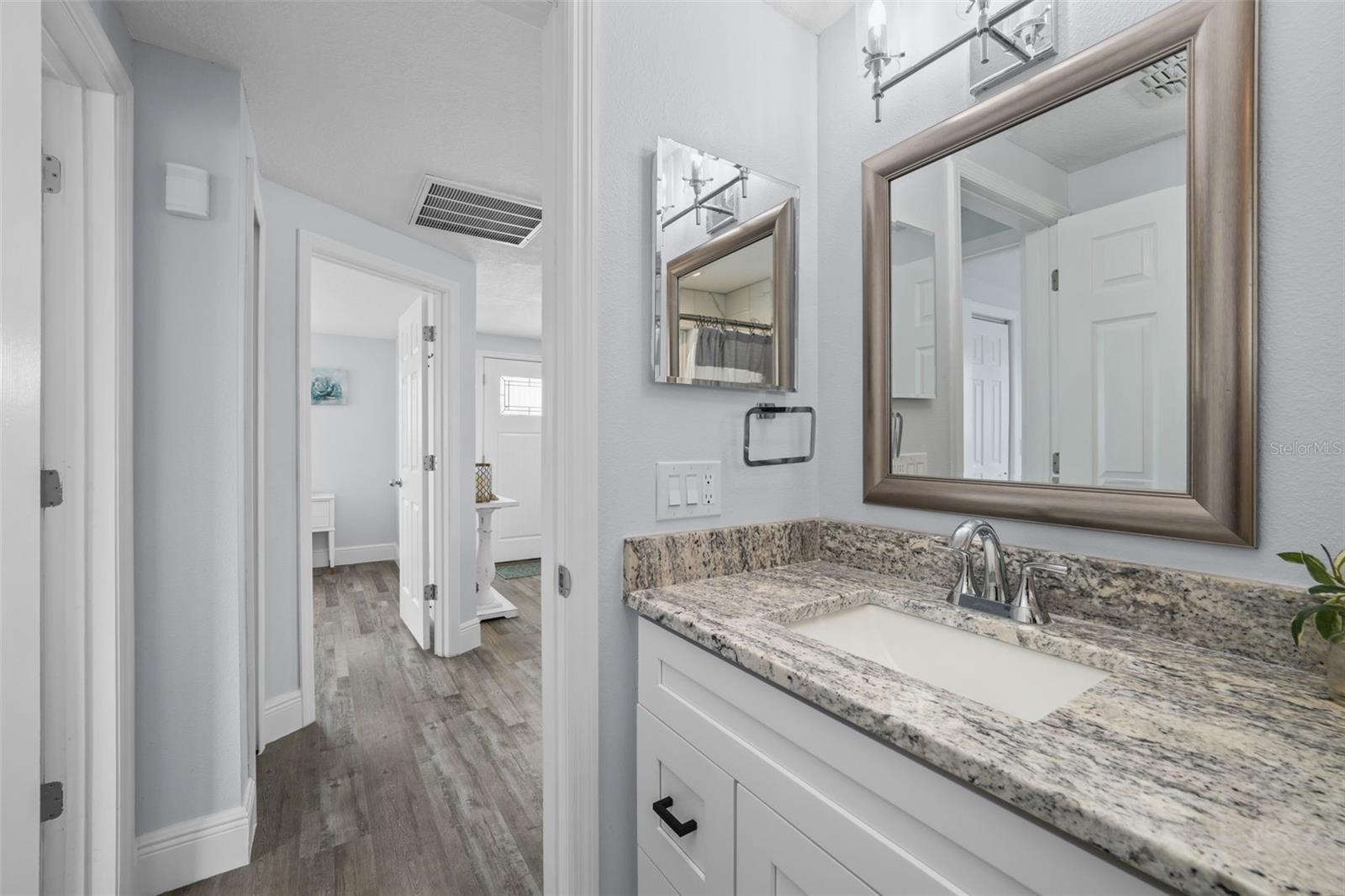 Image 41 of 96 For 13704 Veronica Drive