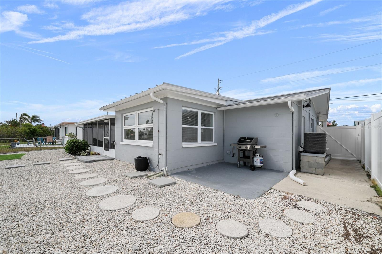 Image 60 of 96 For 13704 Veronica Drive