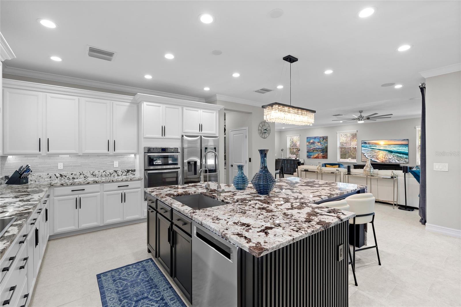 Image 14 of 52 For 12123 Rustic River Way