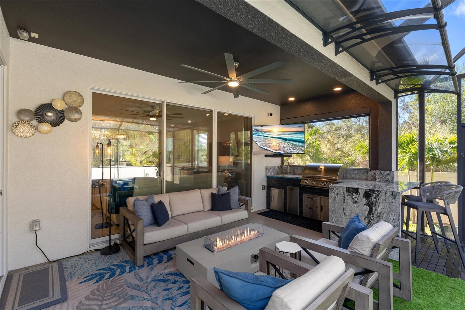 Image 17 of 52 For 12123 Rustic River Way