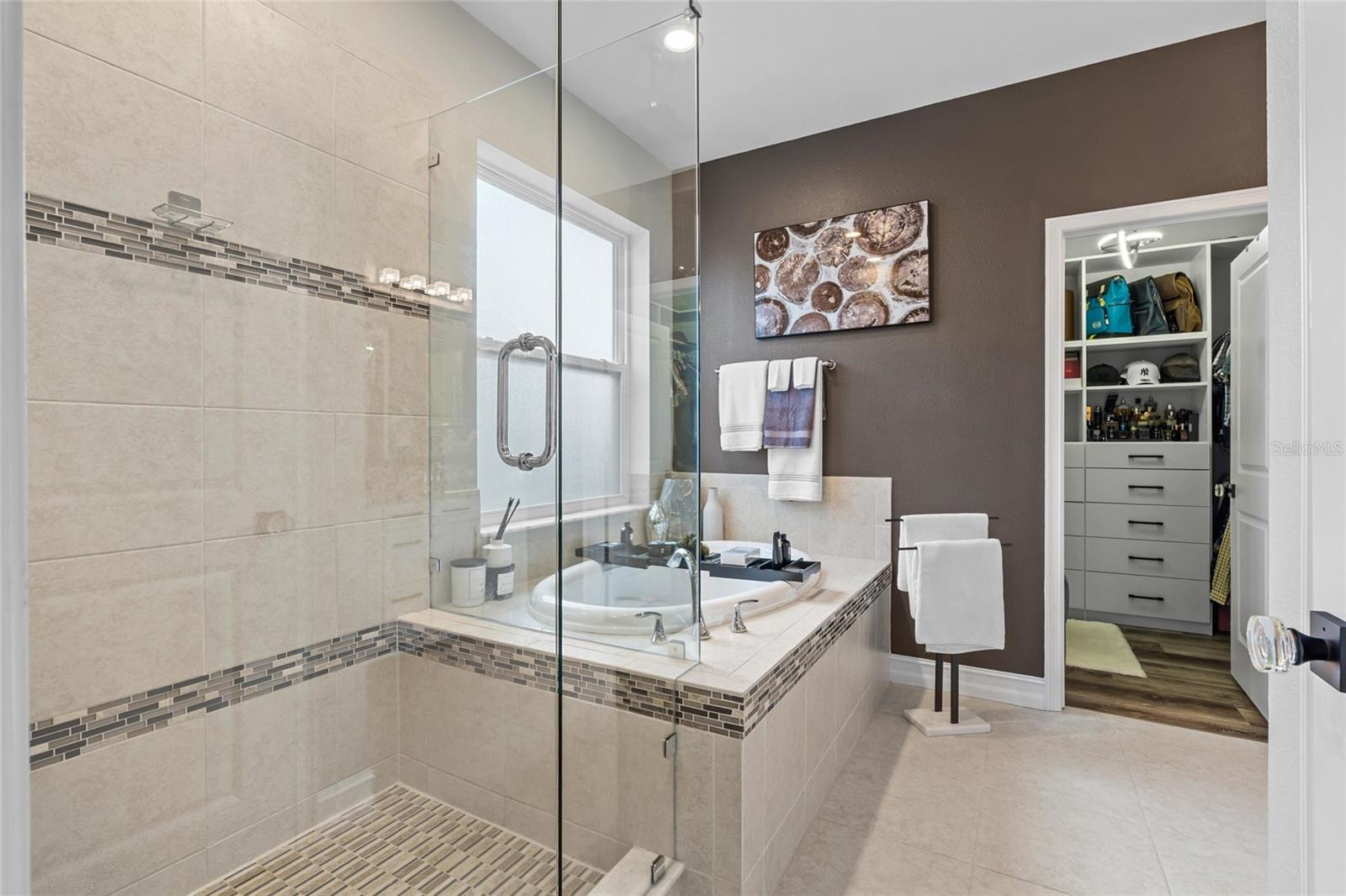 Image 25 of 52 For 12123 Rustic River Way