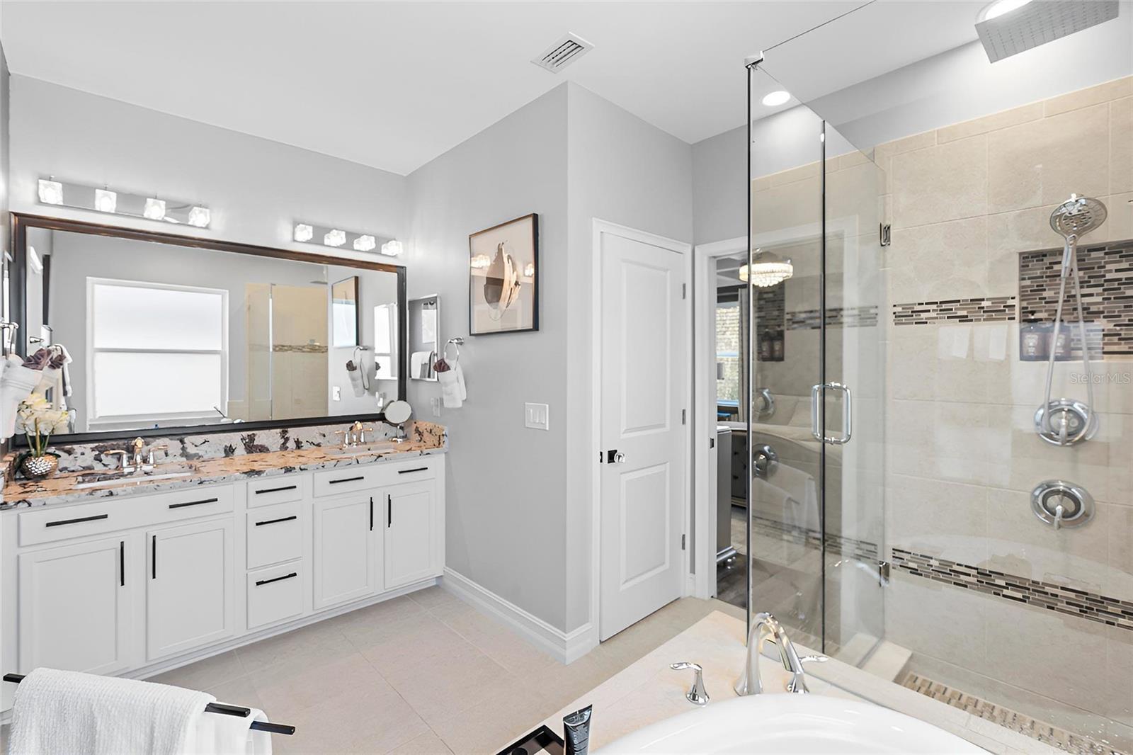 Image 26 of 52 For 12123 Rustic River Way